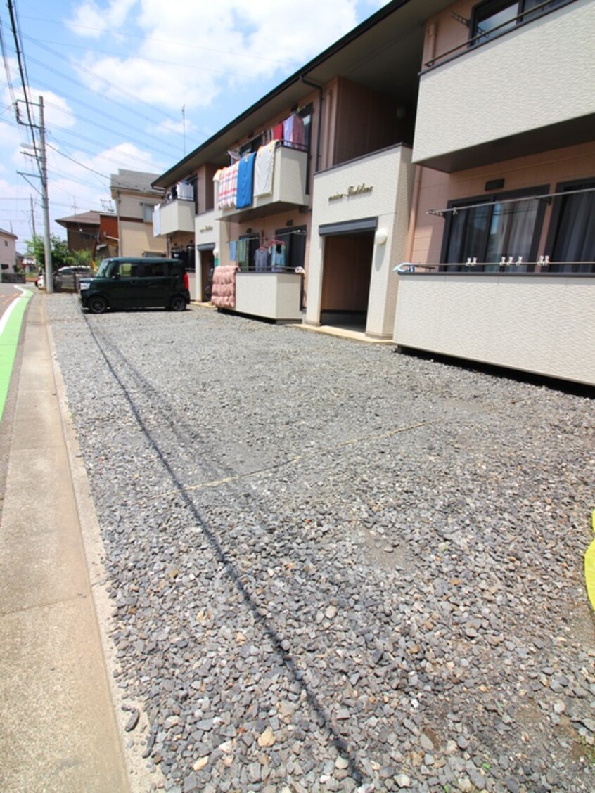 駐車場 メゾンタチバナ