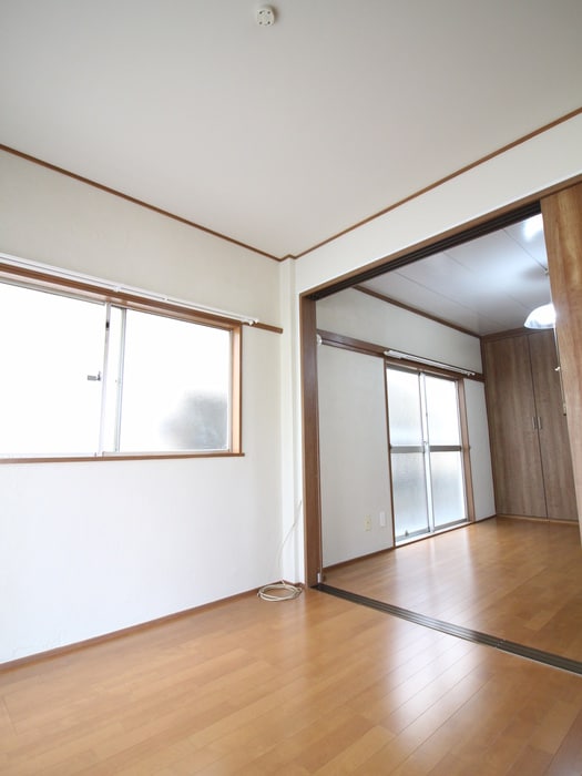 居室 江口ハイツ