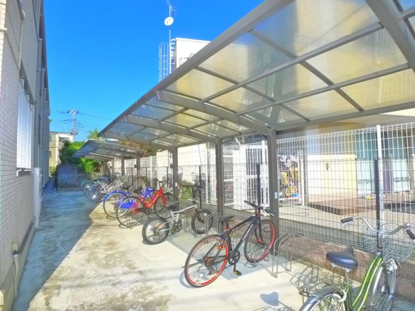 駐輪場 クラルテ