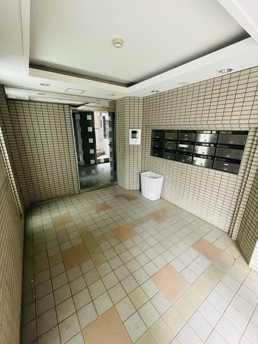 エントランス部分 リズ板橋