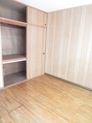 居室 大沢ビル