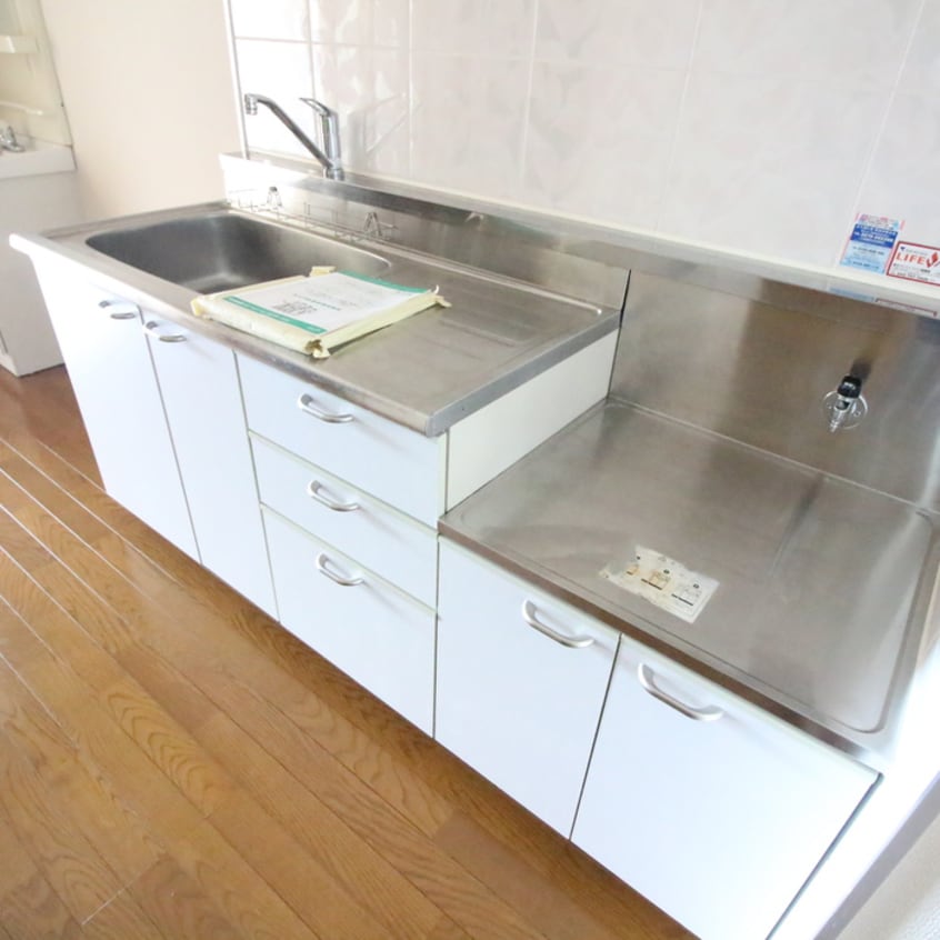 キッチン りつのスマイルビル