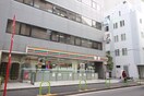 セブンイレブン芝５丁目北店(コンビニ)まで50m メイフェアハウス三田