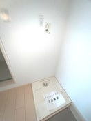 洗濯機置場 アザレ読売ランドＡ棟