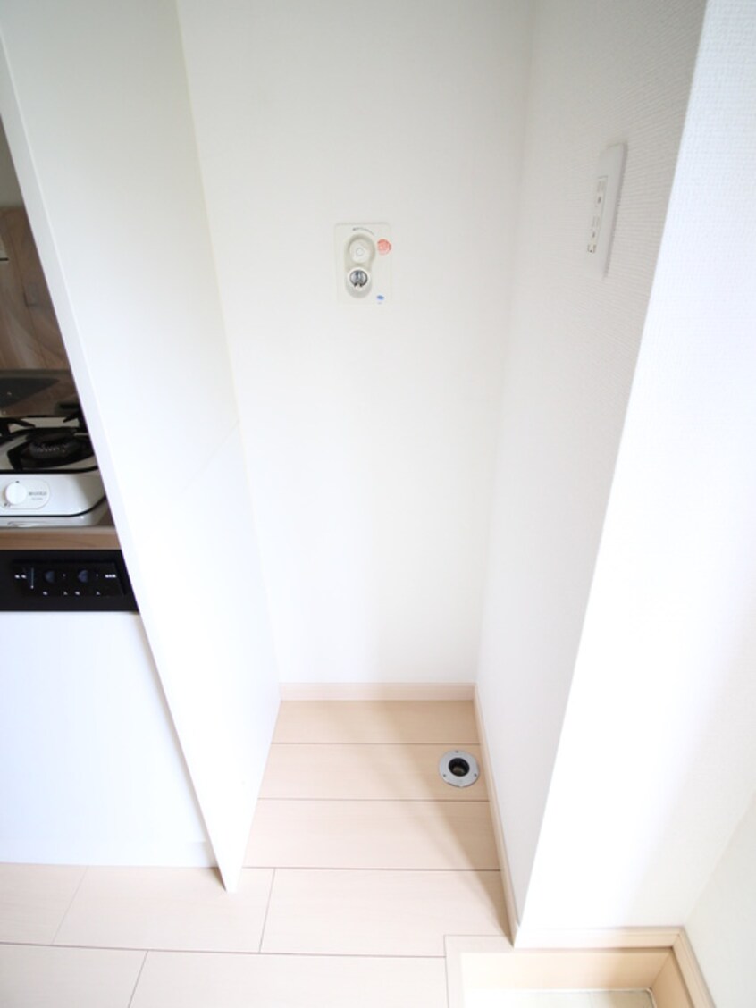 洗濯機置場 アザレ読売ランドＡ棟