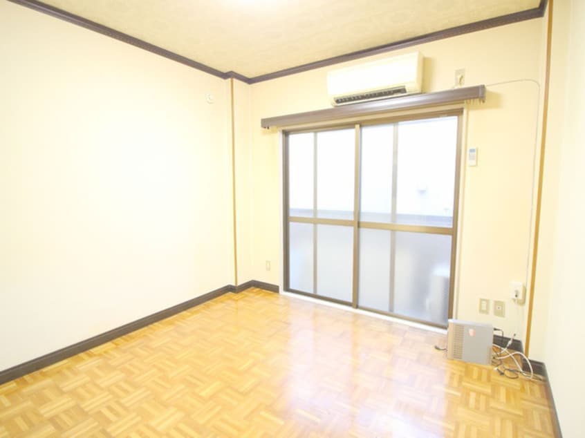 居室 鈴和マンション