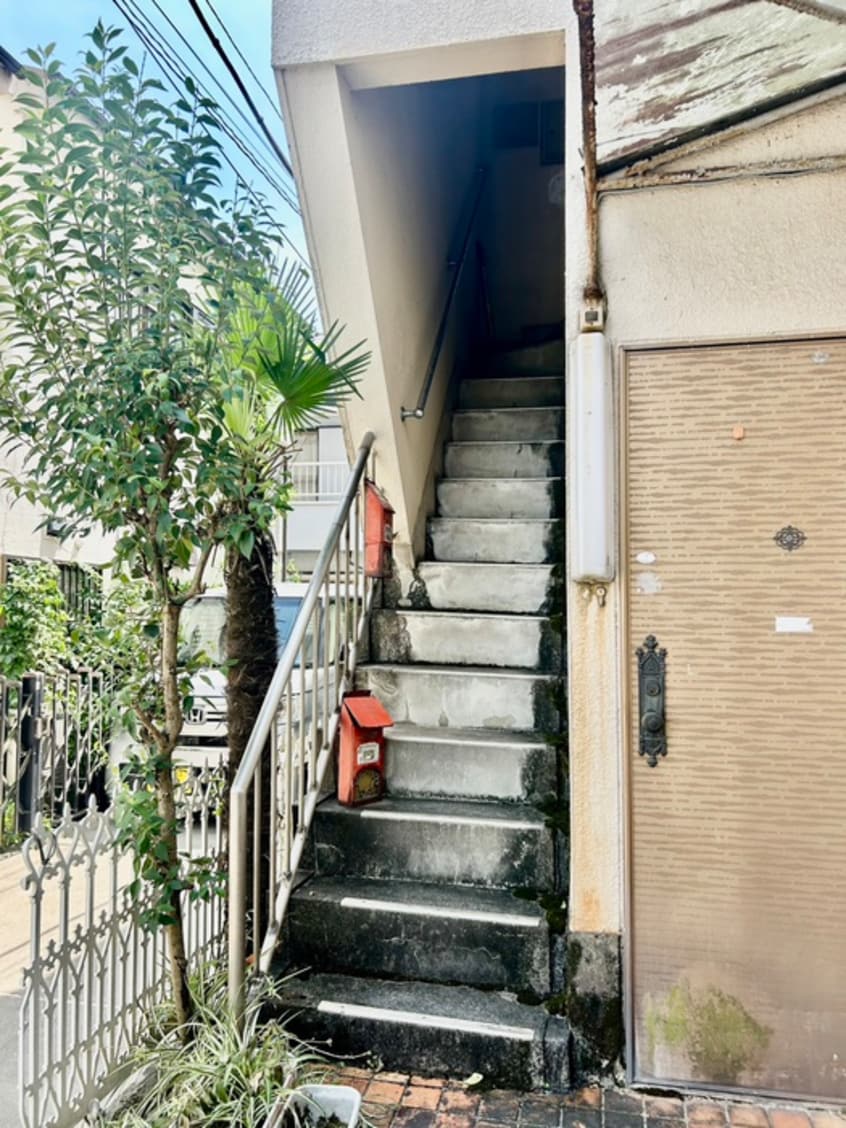 エントランス部分 ハイツ中村