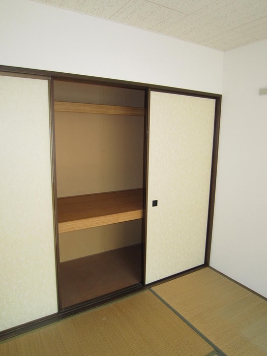 収納 サンハイツ湘南　Ａ