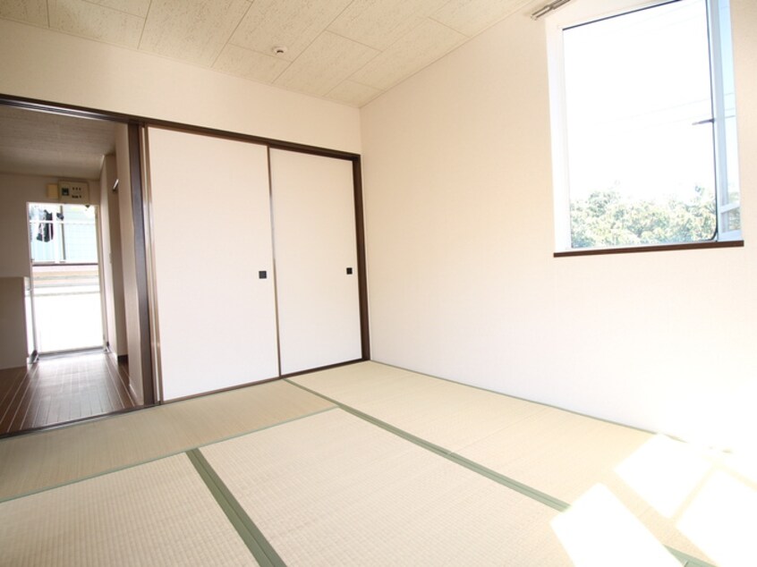 内観写真 サンハイツ湘南　Ａ