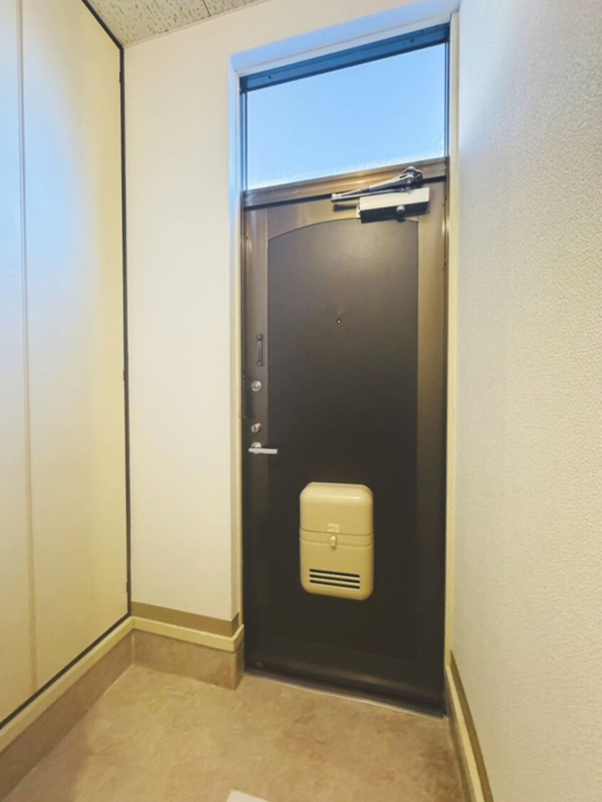 玄関 メゾンヒロ　Ｄ棟