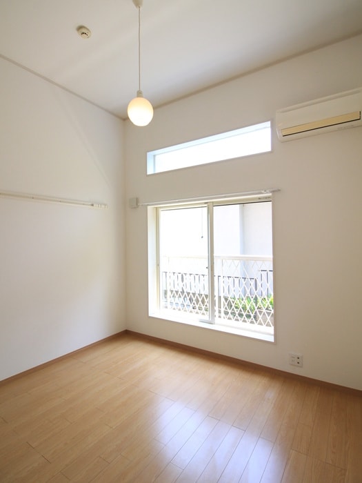 居室 HERMIT　CRAB　HOUSE白幡上町Ⅲ
