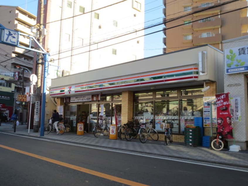 セブン(コンビニ)まで200m パークサイドパレス内海