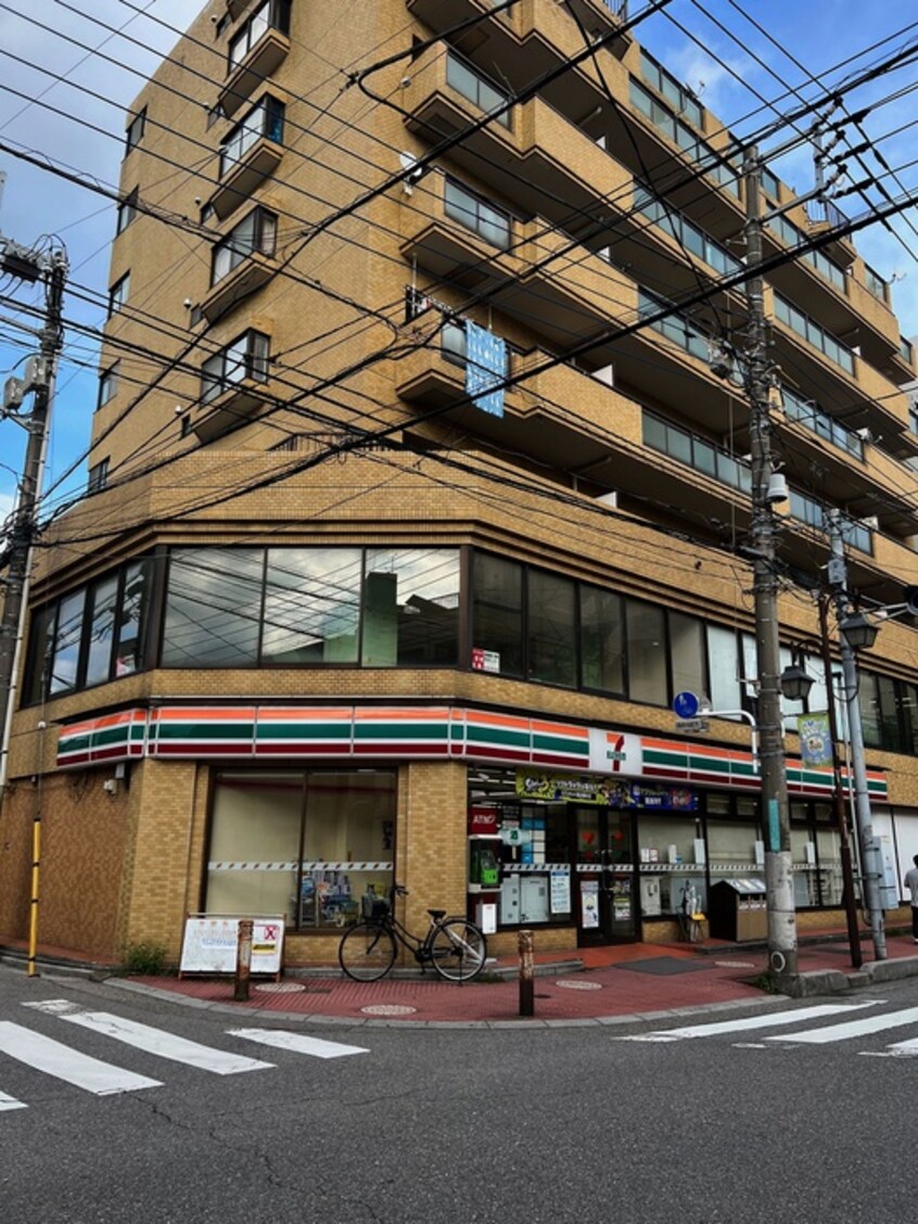 セブンイレブン西川口中央通り店(コンビニ)まで217m 堀江ビル