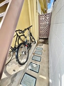 駐輪場 メイハウス