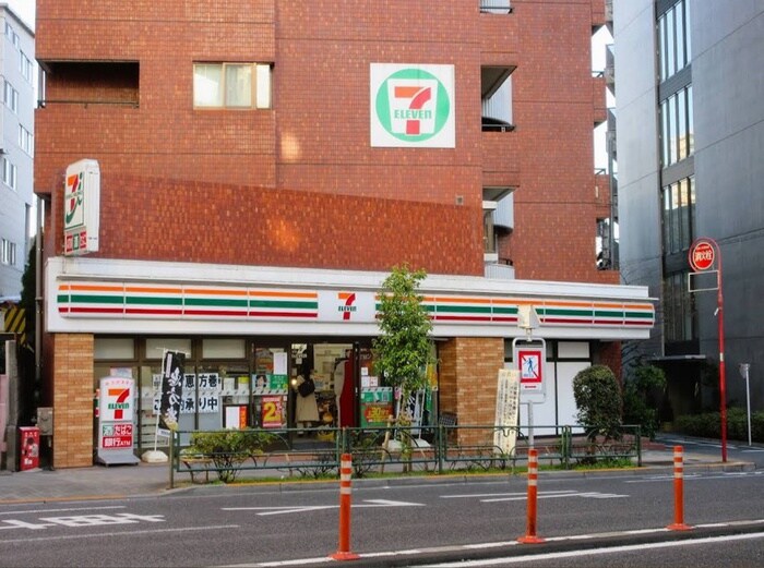セブンイレブン(コンビニ)まで133m メイハウス