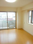 居室 マ－サジュン