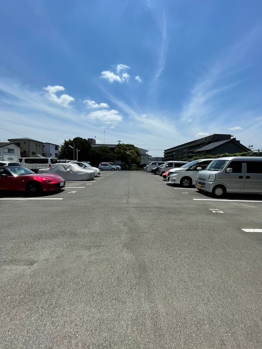 駐車場 マ－サジュン