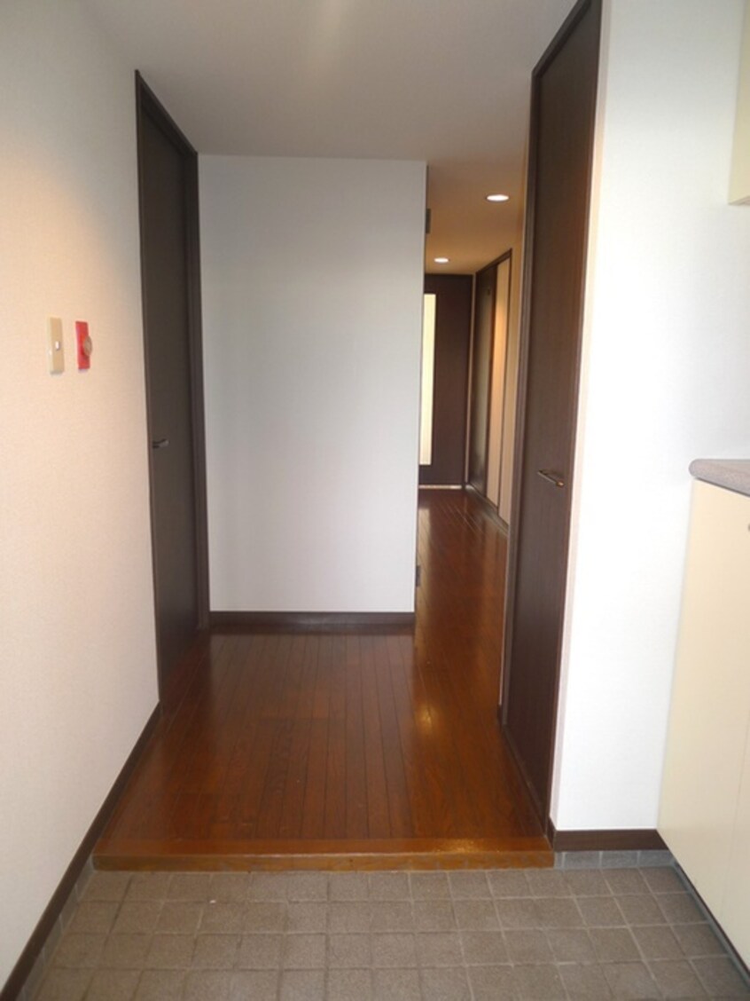 玄関 ガーデンシティ戸田