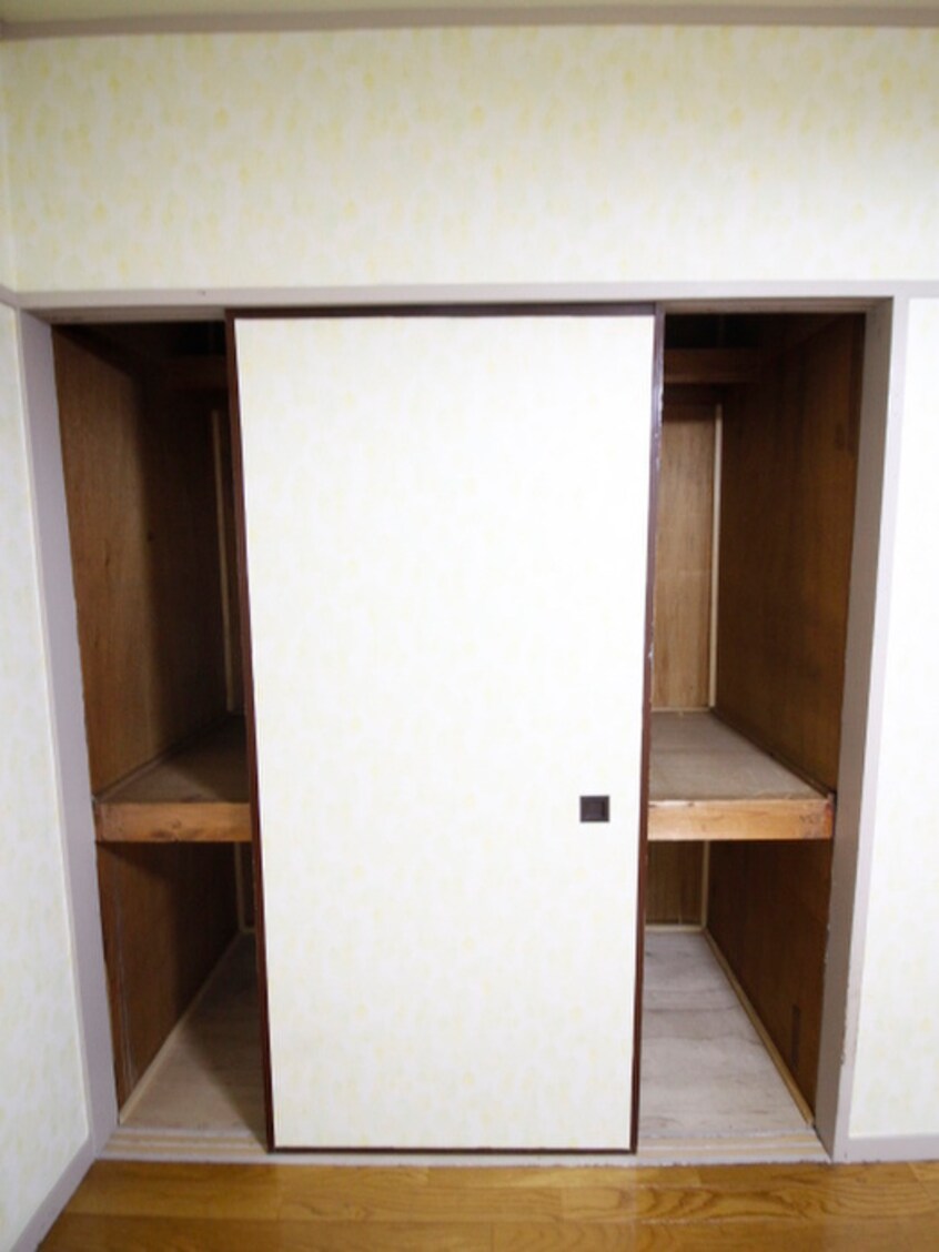 収納 ひいらぎビル