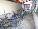 駐輪場 ひいらぎビル