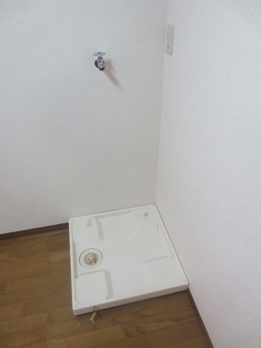 洗濯機置場 Ｔ.Ｈ.Ｅ フォ－トクワハラ