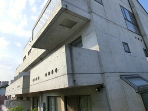 百番館