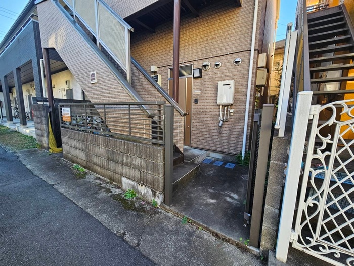 エントランス部分 Selene柳沢