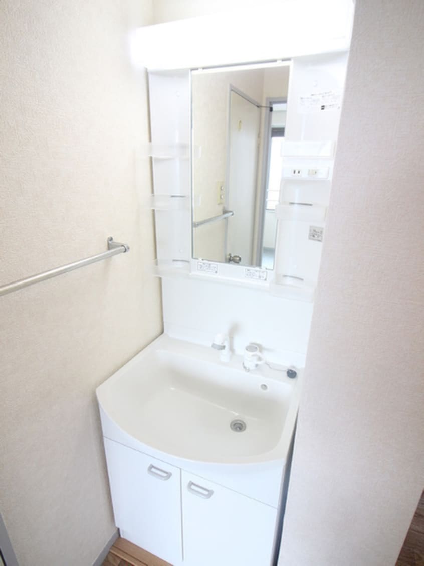 洗面 クリスタル岩槻