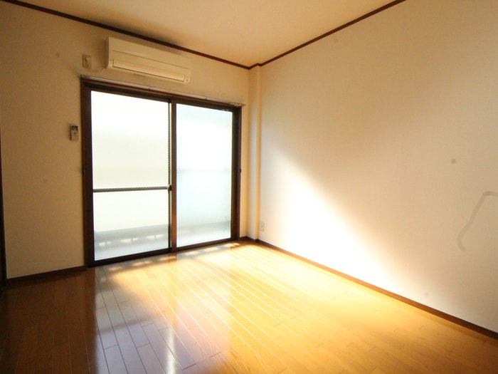 居室 ルミエール中野