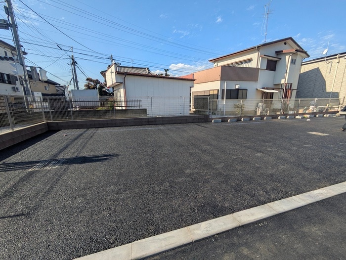 駐車場 ル・トロ