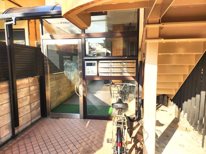 エントランス部分 カ－サフレ－ル