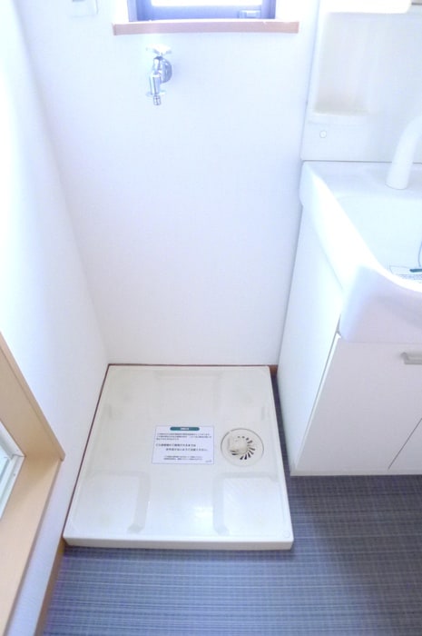 洗濯機置場 アリビオ松戸