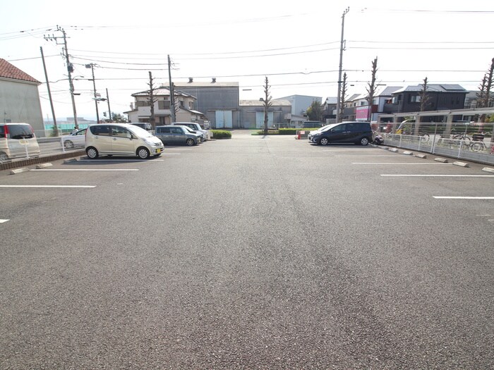 駐車場 イデアーレ