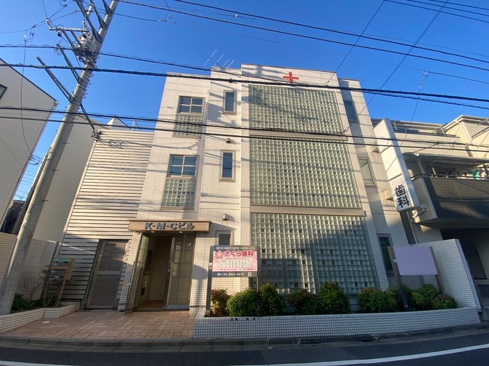 エントランス部分 Ｋ・Ｍ・Ｃビル