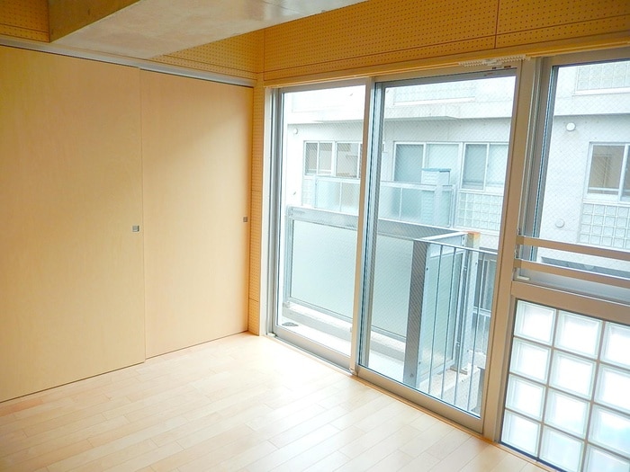 居室 ロカ　テラーザ