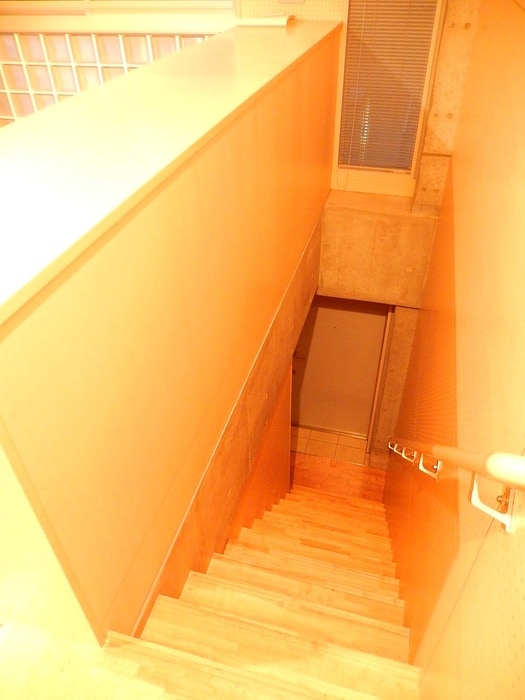 玄関 ロカ　テラーザ