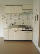 キッチン 三ツ木駅前ビル