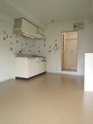 キッチン 三ツ木駅前ビル