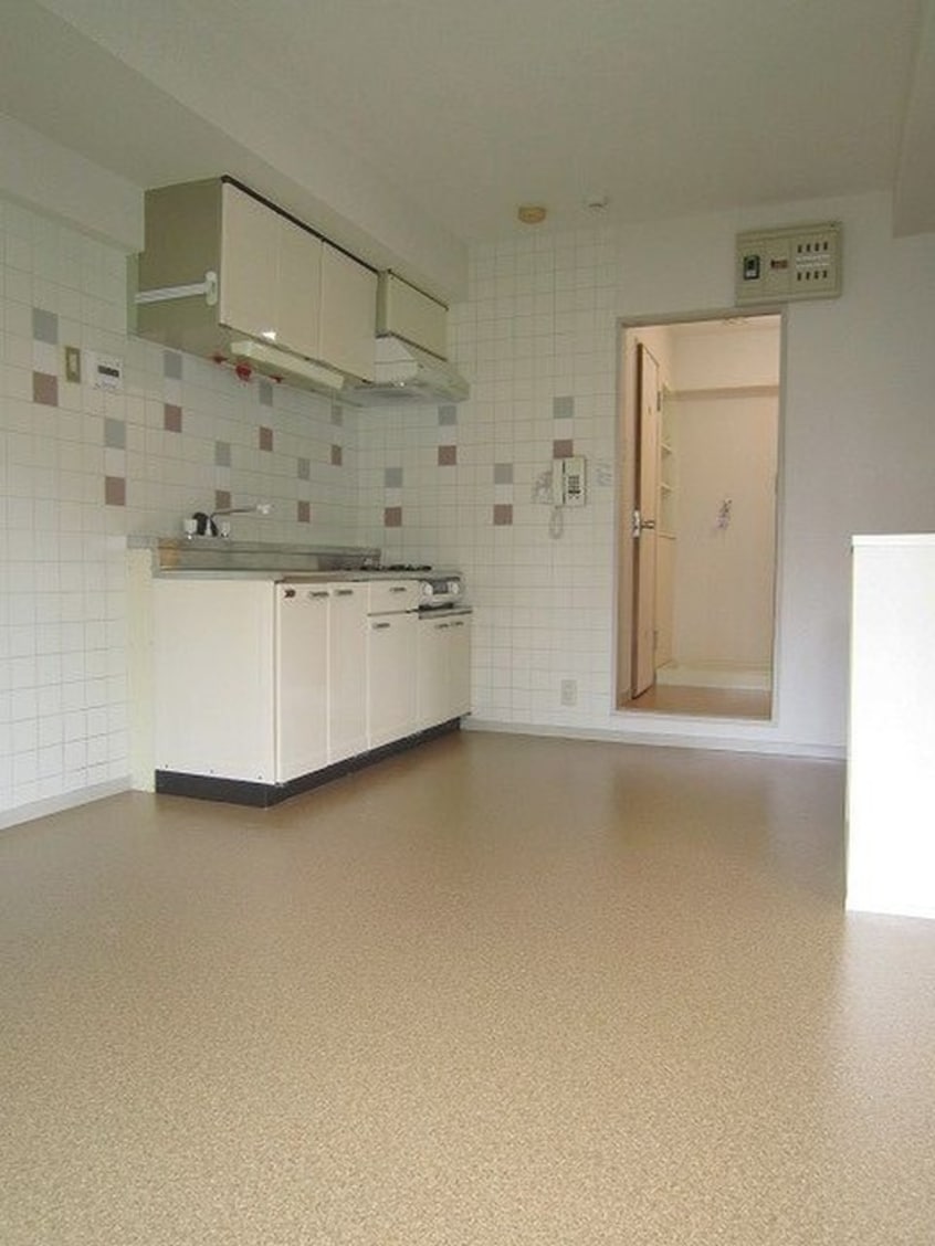 キッチン 三ツ木駅前ビル