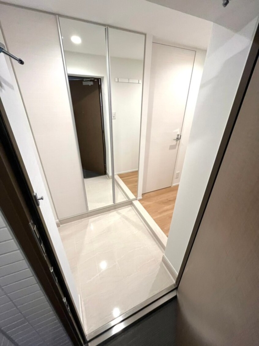 玄関 サニバス飯田橋