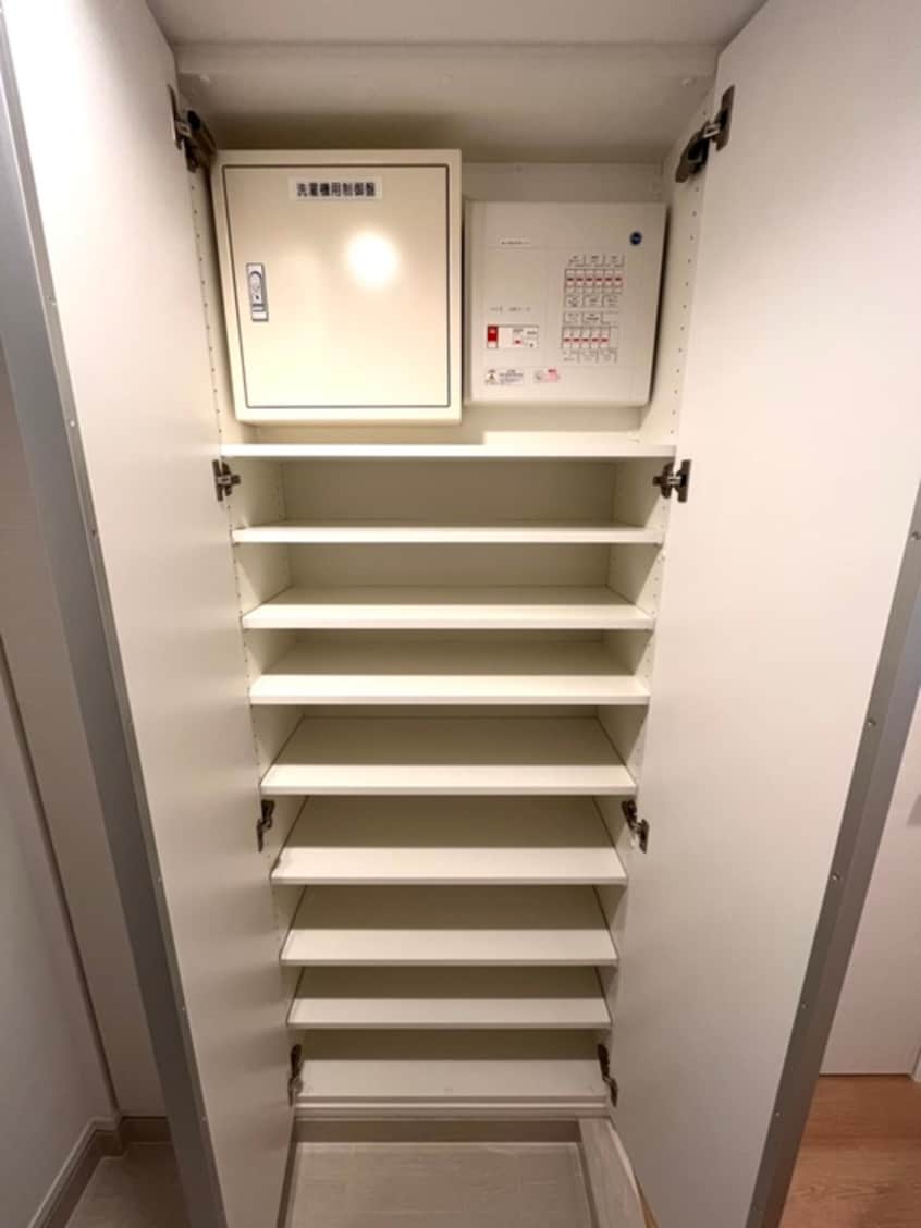 収納 サニバス飯田橋