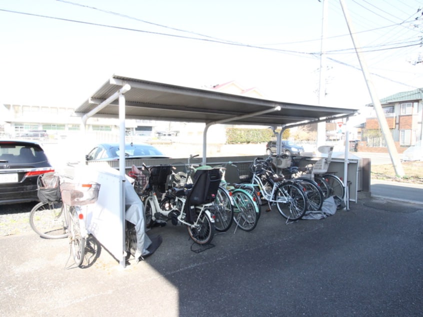 駐輪場 サンドミール北本