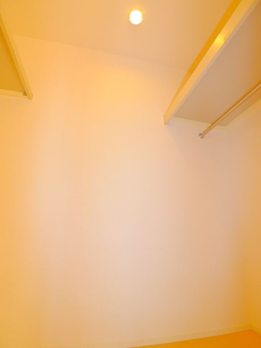 収納 ユウ・アムール