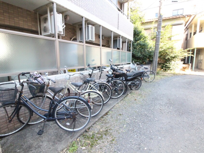 駐輪場 モリノス