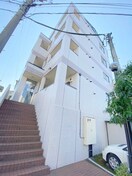 エントランス部分 リヴィエールⅠ