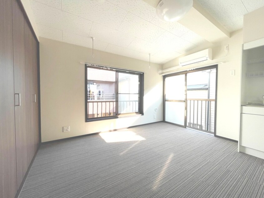 居室 ウッディコーポ東六月町