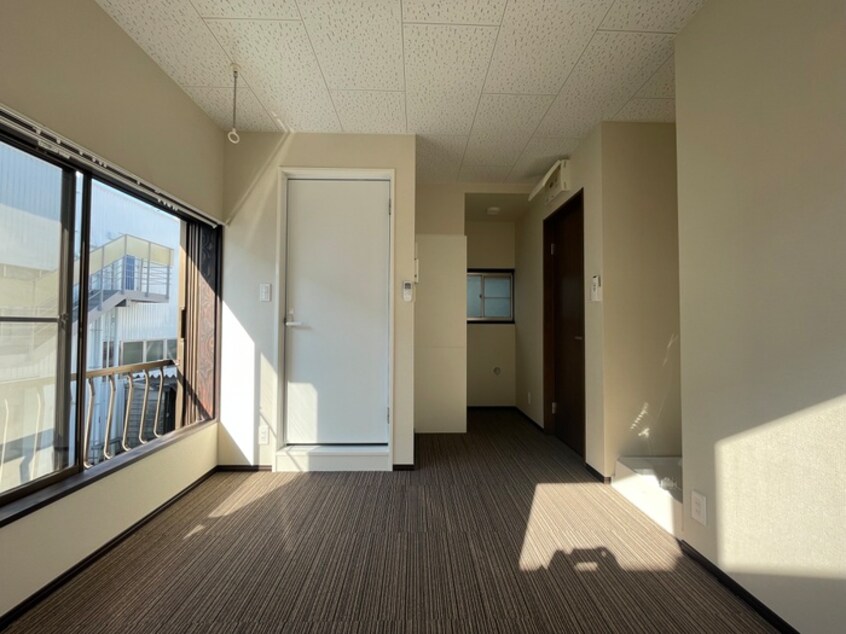 居室 ウッディコーポ東六月町