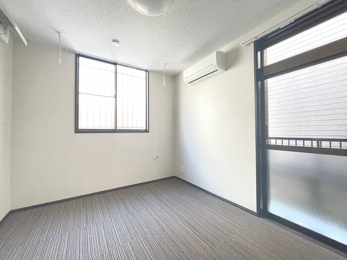 居室 ウッディコーポ東六月町