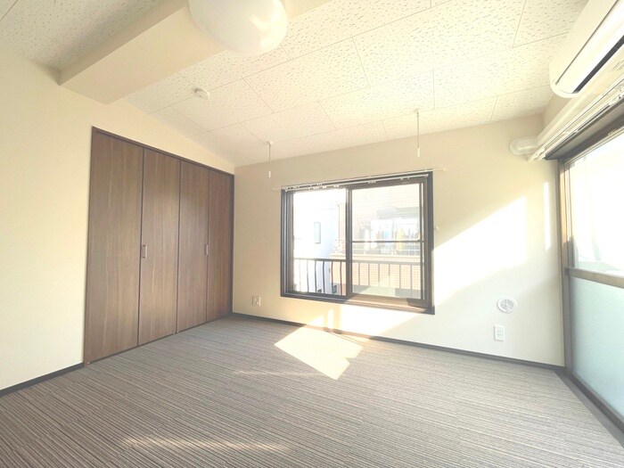 居室 ウッディコーポ東六月町