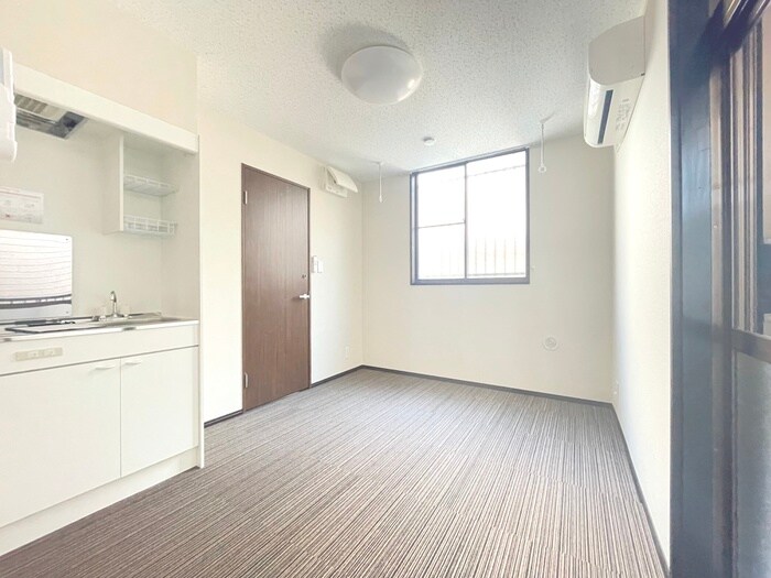 居室 ウッディコーポ東六月町